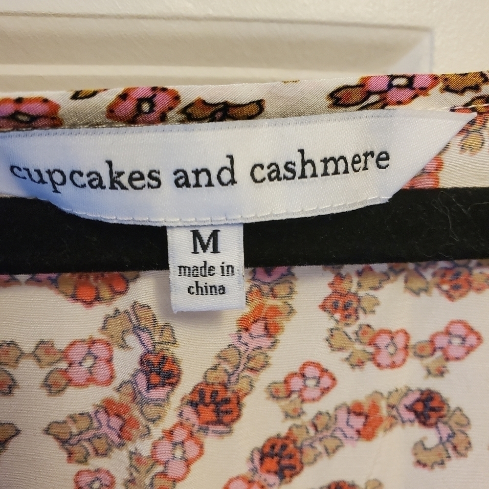 CUPCAKE AND CASHMERE Marlow tank - Picture 8 of 10